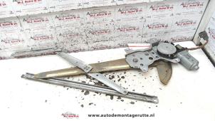 Used Window mechanism 4-door, front right Daihatsu Cuore (L251/271/276) 1.0 12V Price on request offered by Autodemontage M.J. Rutte B.V.