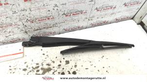 Used Rear wiper arm Opel Astra H GTC (L08) 1.9 CDTi 16V Price on request offered by Autodemontage M.J. Rutte B.V.
