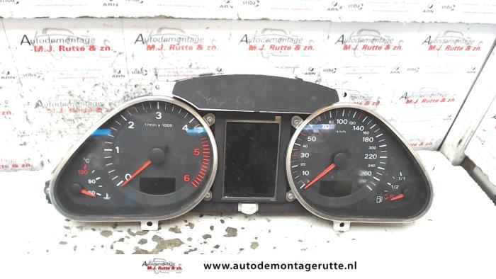 Licznik kilometrów KM z Audi A6 Avant Quattro (C6) 3.0 TDI V6 24V 2006