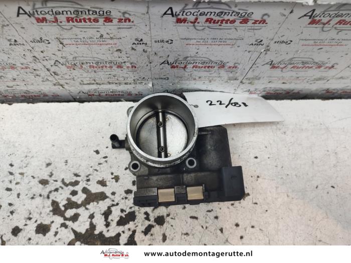 Gebrauchte Drosselklappengehäuse Volkswagen New Beetle (9C1/9G1) Preis auf Anfrage angeboten von Autodemontage M.J. Rutte B.V.