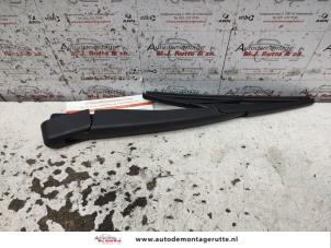 Used Rear wiper arm Opel Astra H GTC (L08) 1.6 16V Twinport Price on request offered by Autodemontage M.J. Rutte B.V.