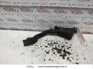 Used Accelerator pedal Ford Focus C-Max 1.8 16V Price on request offered by Autodemontage M.J. Rutte B.V.