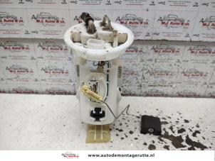 Used Electric fuel pump BMW 3 serie Touring (E46/3) 316i 16V Price on request offered by Autodemontage M.J. Rutte B.V.