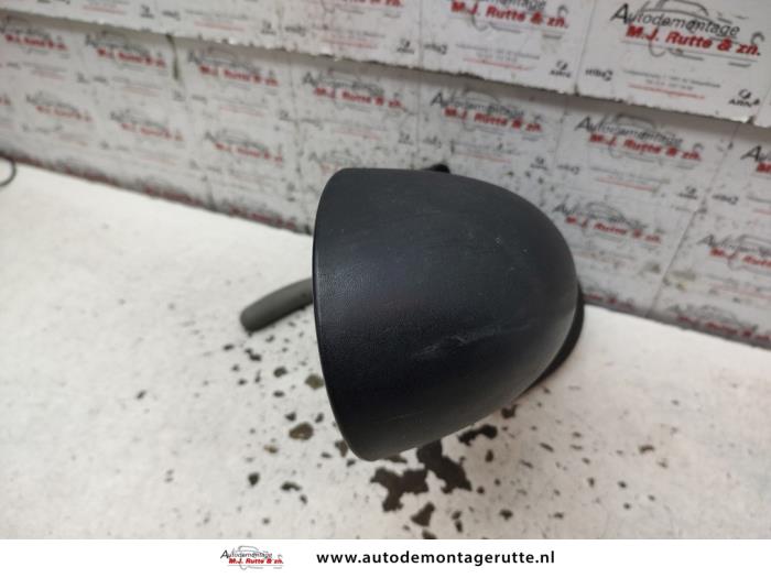 Wing mirror, right from a Renault Twingo (C06) 1.2 1998