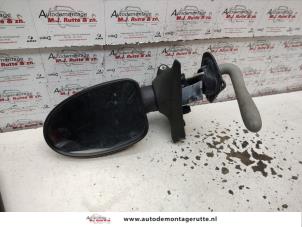 Used Wing mirror, left Renault Twingo (C06) 1.2 Price on request offered by Autodemontage M.J. Rutte B.V.