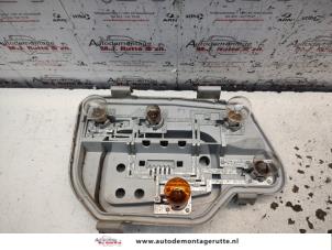 Usagé Circuit imprimé feu arrière droit Volkswagen Polo IV (9N1/2/3) 1.4 16V Prix sur demande proposé par Autodemontage M.J. Rutte B.V.
