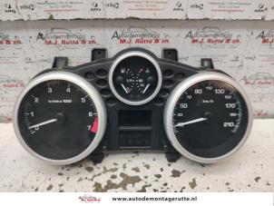 Używane Licznik kilometrów KM Peugeot 206+ (2L/M) 1.1 XR,XS Cena na żądanie oferowane przez Autodemontage M.J. Rutte B.V.