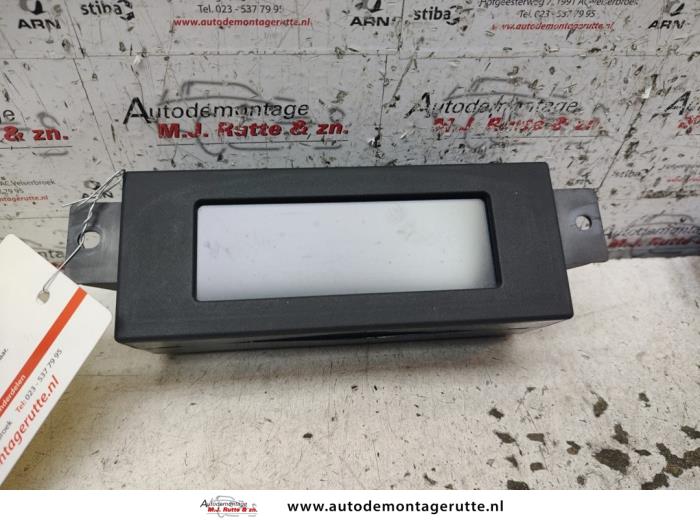 Begagnade Innerdisplay Opel Corsa C (F08/68) 1.2 16V Pris på förfrågan erbjuds av Autodemontage M.J. Rutte B.V.