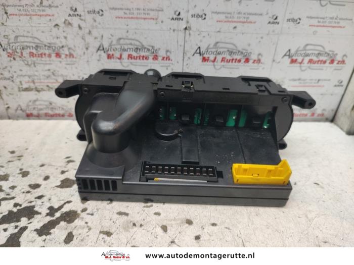 69262205 90586246 GM Opel Vectra AC Air Conditionné Contrôle Milieu