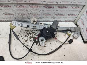 Used Window mechanism 4-door, front left Peugeot 206+ (2L/M) 1.1 XR,XS Price on request offered by Autodemontage M.J. Rutte B.V.