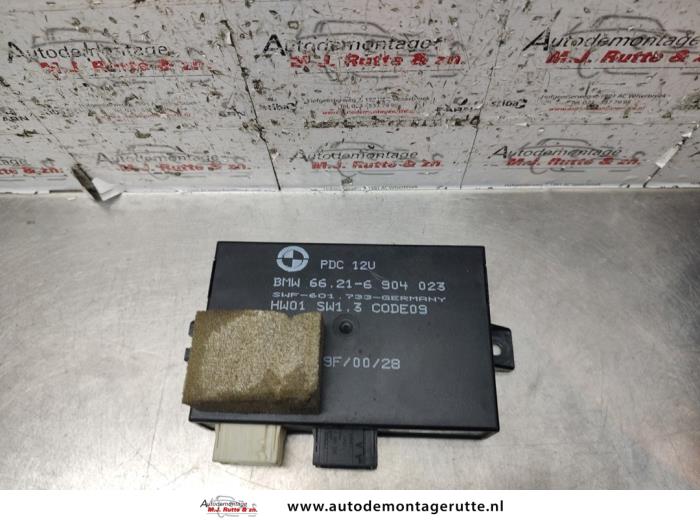 Usados Módulo PDC BMW 3 serie (E46/4) 323i 24V Precio de solicitud ofrecido por Autodemontage M.J. Rutte B.V.
