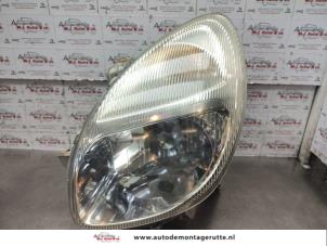 Used Headlight, right Daihatsu Sirion/Storia (M1) 1.0 12V Price on request offered by Autodemontage M.J. Rutte B.V.