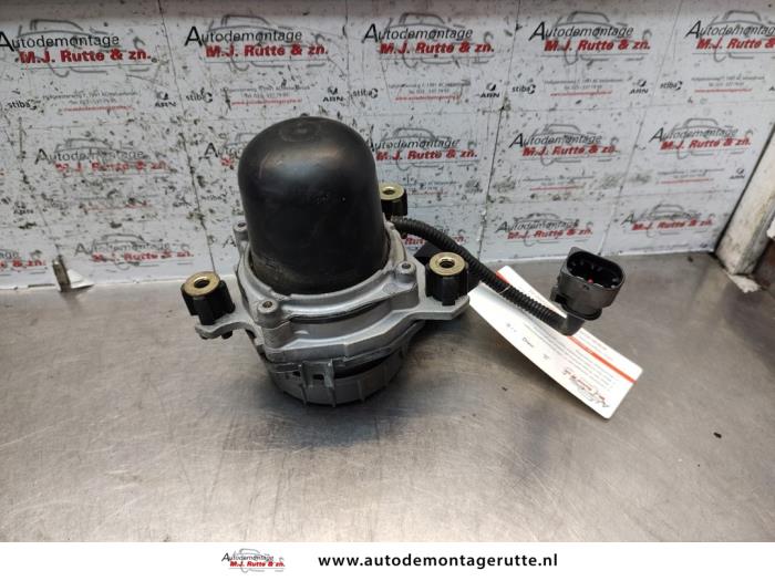 Używane Pompa EGR Toyota Avensis (T22) 1.8 16V VVT-i Cena na żądanie oferowane przez Autodemontage M.J. Rutte B.V.