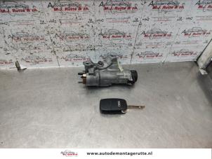 Used Ignition lock + key Audi A4 Avant (B5) 1.8 20V Price on request offered by Autodemontage M.J. Rutte B.V.