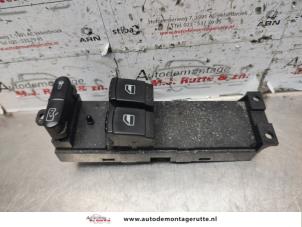 Used Multi-functional window switch Skoda Fabia (6Y2) 1.4i 16V Price on request offered by Autodemontage M.J. Rutte B.V.