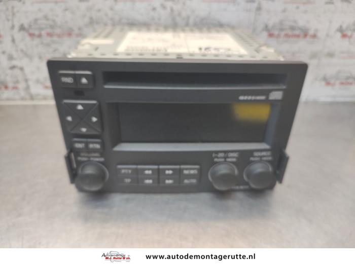 Radio van een Volvo V40 (VW) 1.8 16V 2002