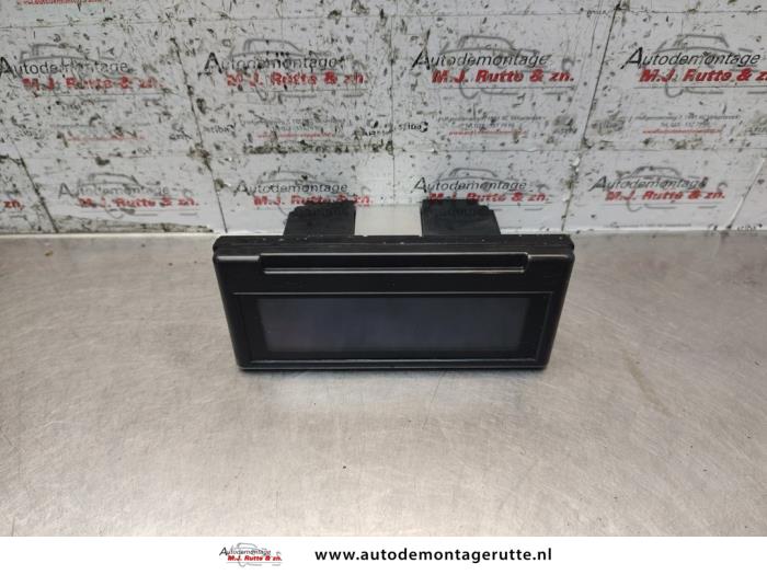 Begagnade Innerdisplay Volvo V50 (MW) 1.6 D 16V Pris på förfrågan erbjuds av Autodemontage M.J. Rutte B.V.
