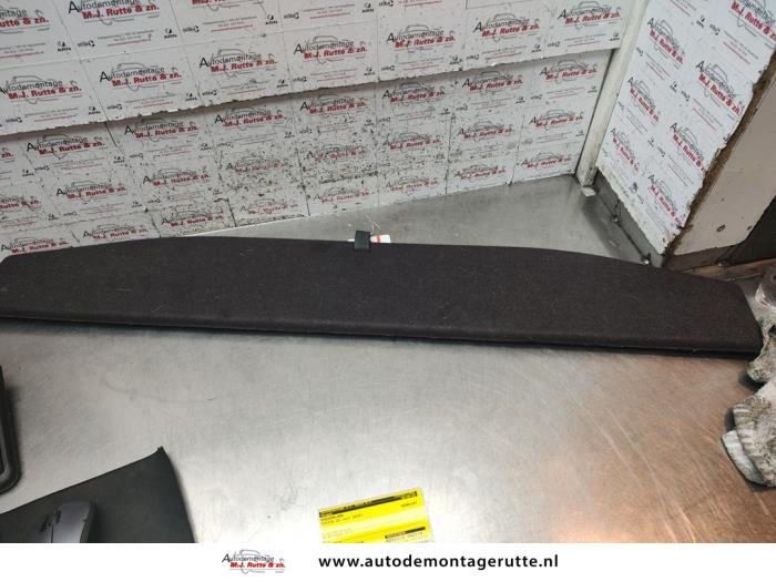 Używane Pólka tylna Toyota iQ 1.0 12V VVT-i Cena na żądanie oferowane przez Autodemontage M.J. Rutte B.V.