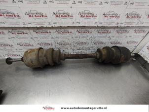 Used Drive shaft, rear right Mercedes S (W126) 280 SE,SEL Price on request offered by Autodemontage M.J. Rutte B.V.