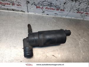 Used Windscreen washer pump Toyota Yaris (P1) 1.3 16V VVT-i Price on request offered by Autodemontage M.J. Rutte B.V.