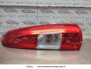 Used Taillight, right Volvo V70 (SW) 2.4 20V 140 Price on request offered by Autodemontage M.J. Rutte B.V.