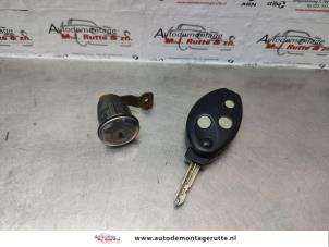 Used Door lock cylinder, left Citroen Xsara (N1) 1.6 16V Price on request offered by Autodemontage M.J. Rutte B.V.