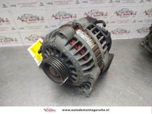 Used Dynamo Renault Clio (B/C57/357/557/577) 1.2 Eco Kat. Price on request offered by Autodemontage M.J. Rutte B.V.
