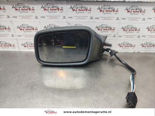 Used Wing mirror, left Volvo V70 (GW/LW/LZ) 2.4 20V Price on request offered by Autodemontage M.J. Rutte B.V.