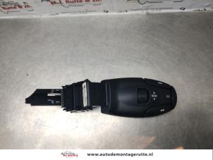 Used Steering wheel mounted radio control Citroen Xsara Picasso (CH) 1.8 16V Price on request offered by Autodemontage M.J. Rutte B.V.