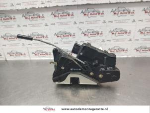 Used Rear door mechanism 4-door, right BMW 3 serie Touring (E46/3) 318i Price on request offered by Autodemontage M.J. Rutte B.V.