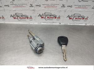 Used Ignition lock + key Honda HR-V (GH) 1.6 16V 4x2 Price on request offered by Autodemontage M.J. Rutte B.V.