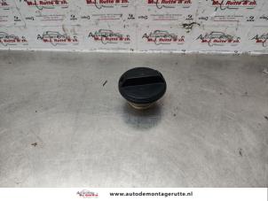 Used Fuel cap Nissan Note (E11) 1.4 16V Price on request offered by Autodemontage M.J. Rutte B.V.