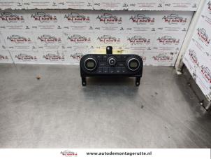 Used Heater control panel Nissan Qashqai (J10) 1.6 16V Price on request offered by Autodemontage M.J. Rutte B.V.