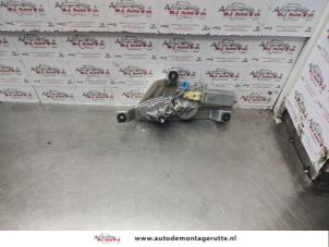 Used Rear wiper motor Subaru Forester (SF) 2.0 16V Price on request offered by Autodemontage M.J. Rutte B.V.