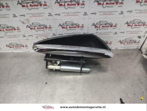 Used Handle Alfa Romeo 159 (939AX) 1.9 JTDm 16V Price on request offered by Autodemontage M.J. Rutte B.V.