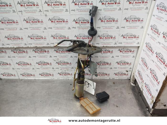 Usagé Pompe à carburant Toyota Starlet (EP8/NP8) 1.3 Friend,XLi 12V Prix sur demande proposé par Autodemontage M.J. Rutte B.V.