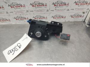 Used Tailgate lock mechanism Opel Corsa C (F08/68) 1.2 16V Price on request offered by Autodemontage M.J. Rutte B.V.