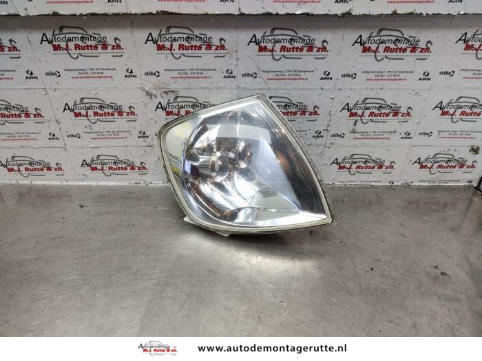 Używane Kierunkowskaz prawy Volkswagen Polo III (6N2) 1.4 16V 100 Cena na żądanie oferowane przez Autodemontage M.J. Rutte B.V.