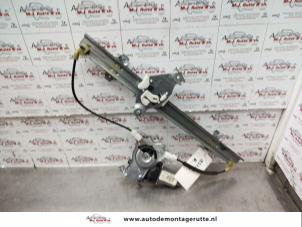 Used Window mechanism 4-door, front right Nissan Note (E11) 1.4 16V LPG Price on request offered by Autodemontage M.J. Rutte B.V.