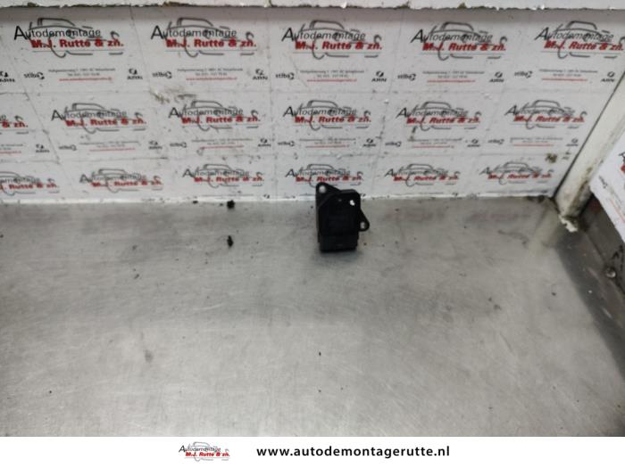 Gebrauchte Luftmassenmesser Toyota Yaris II (P9) 1.3 16V VVT-i Preis auf Anfrage angeboten von Autodemontage M.J. Rutte B.V.