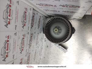 Used Heating and ventilation fan motor Suzuki Swift (ZA/ZC/ZD1/2/3/9) 1.5 VVT 16V Price on request offered by Autodemontage M.J. Rutte B.V.