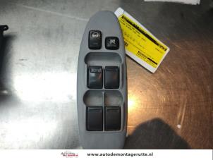 Used Multi-functional window switch Nissan Almera Tino (V10M) 1.8 16V Price on request offered by Autodemontage M.J. Rutte B.V.