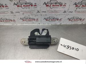 Used Tailgate lock mechanism Opel Corsa D 1.4 16V Twinport Price on request offered by Autodemontage M.J. Rutte B.V.