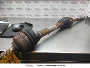 Used Front drive shaft, right Peugeot 206 (2A/C/H/J/S) 1.4 XR,XS,XT,Gentry Price on request offered by Autodemontage M.J. Rutte B.V.