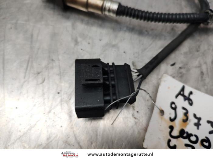 Lambda probe from a Audi A6 Avant Quattro (C5) 4.2 40V 2000