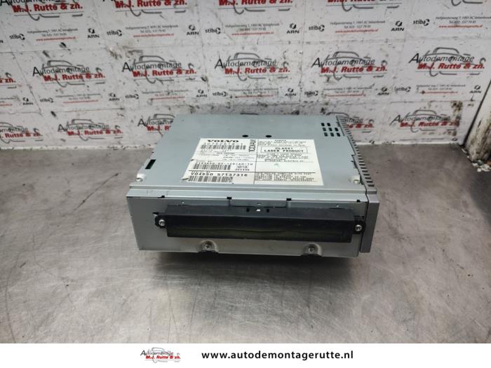 Używane Zmieniarka CD Volvo S40 (MS) 1.8 16V Cena na żądanie oferowane przez Autodemontage M.J. Rutte B.V.