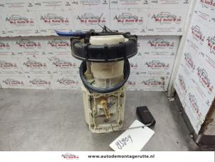 Used Electric fuel pump Volkswagen Polo IV (9N1/2/3) 1.4 16V Price on request offered by Autodemontage M.J. Rutte B.V.