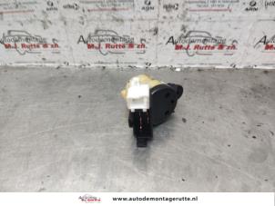 Used Ignition switch Mitsubishi Space Star (DG) 1.8 16V GDI Price on request offered by Autodemontage M.J. Rutte B.V.