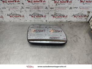 Used Mirror glass, right Peugeot 307 SW (3H) 1.6 16V Price on request offered by Autodemontage M.J. Rutte B.V.