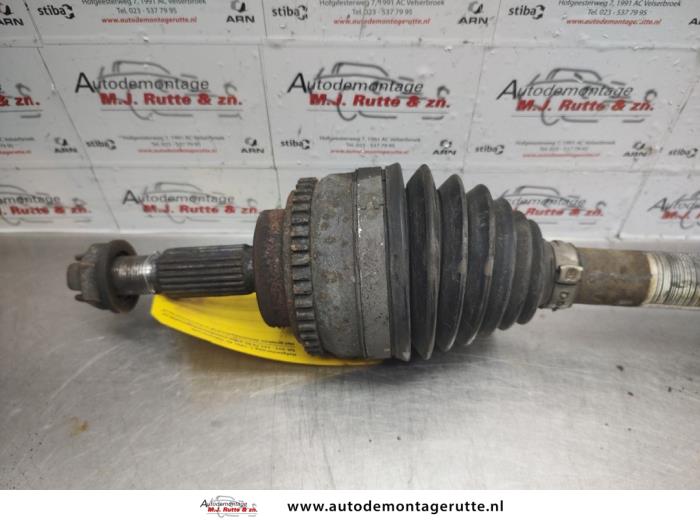 Front drive shaft, right from a Renault Kangoo Express (FC) 1.5 dCi 85 2007
